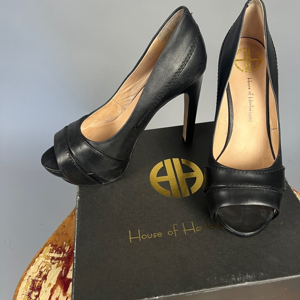 House of Harlow 1960 Black Platform Nell Heels size 8